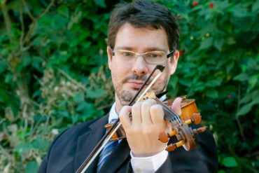 Concerto de junho traz Jamil Maluf na regência e Cláudio Micheletti ao violino