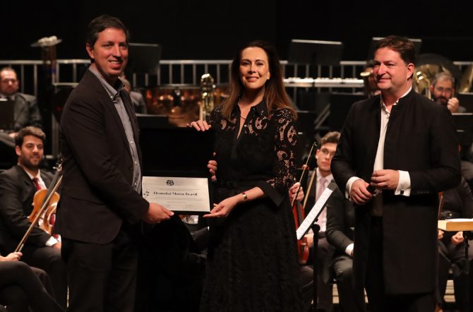 OSP recebe moção da Câmara e homenageia Hyundai pelos 10 anos de patrocínio