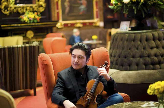 Sinfônica de Piracicaba recebe violinista internacional e toca Tchaikovsky